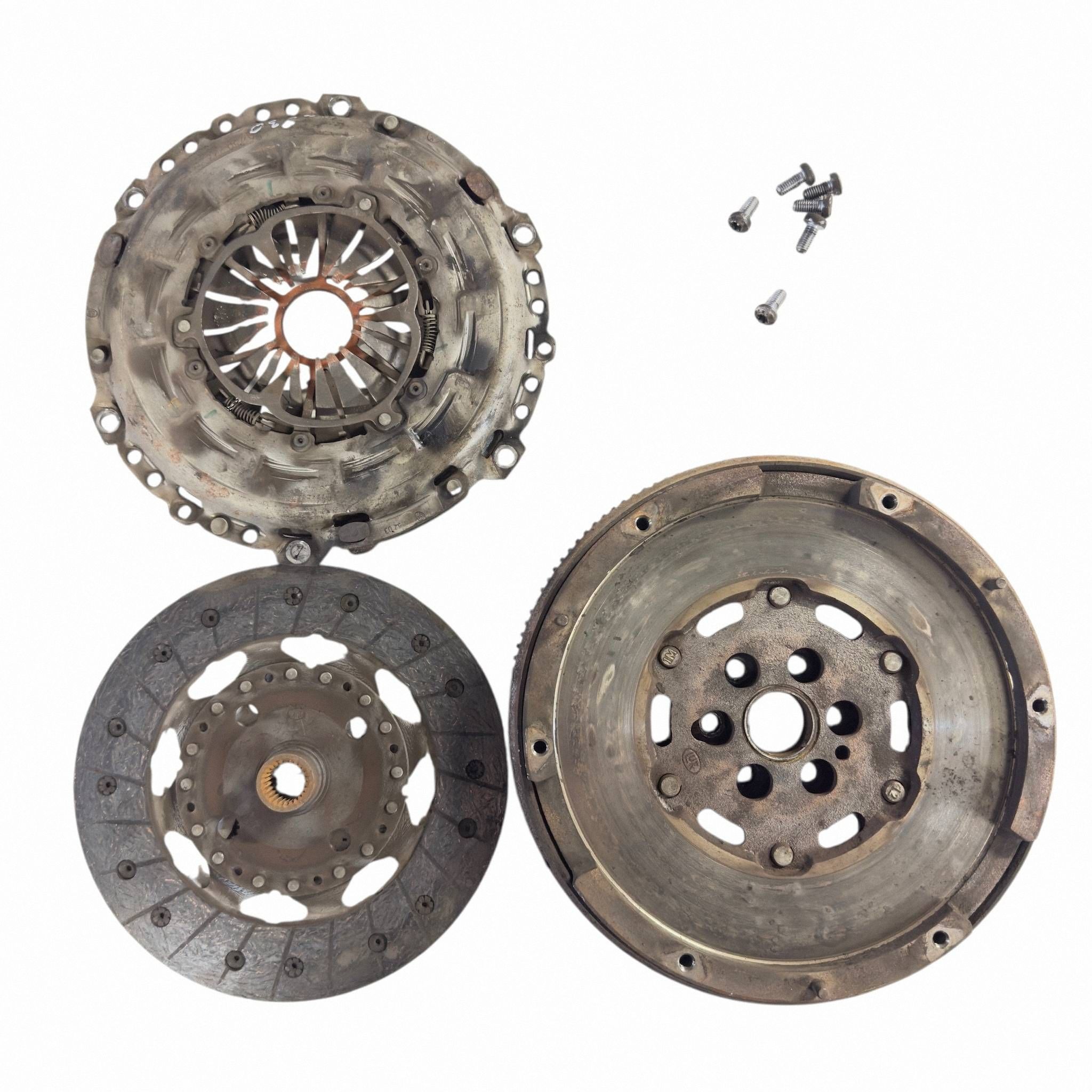 CITROEN DS4 1.6 EHDI Dubbel Massavliegwiel Koppelingset OEM image 2