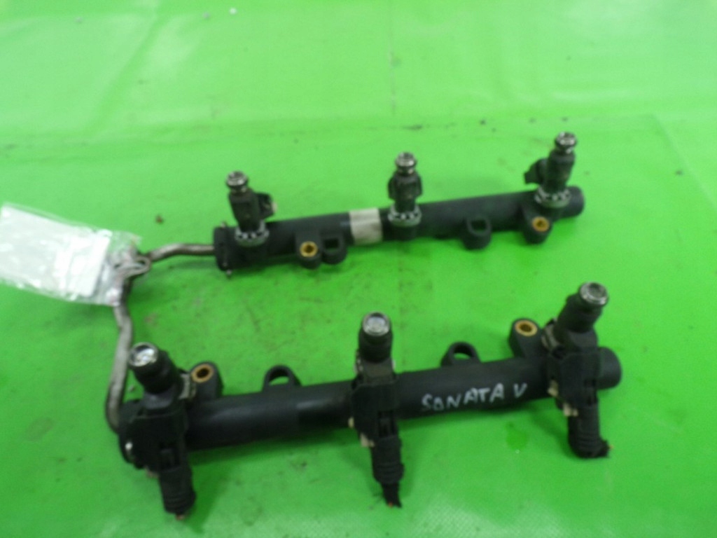 HYUNDAI SONATA V 3.3 V6 Rampe d'injection 283003C101 image 6