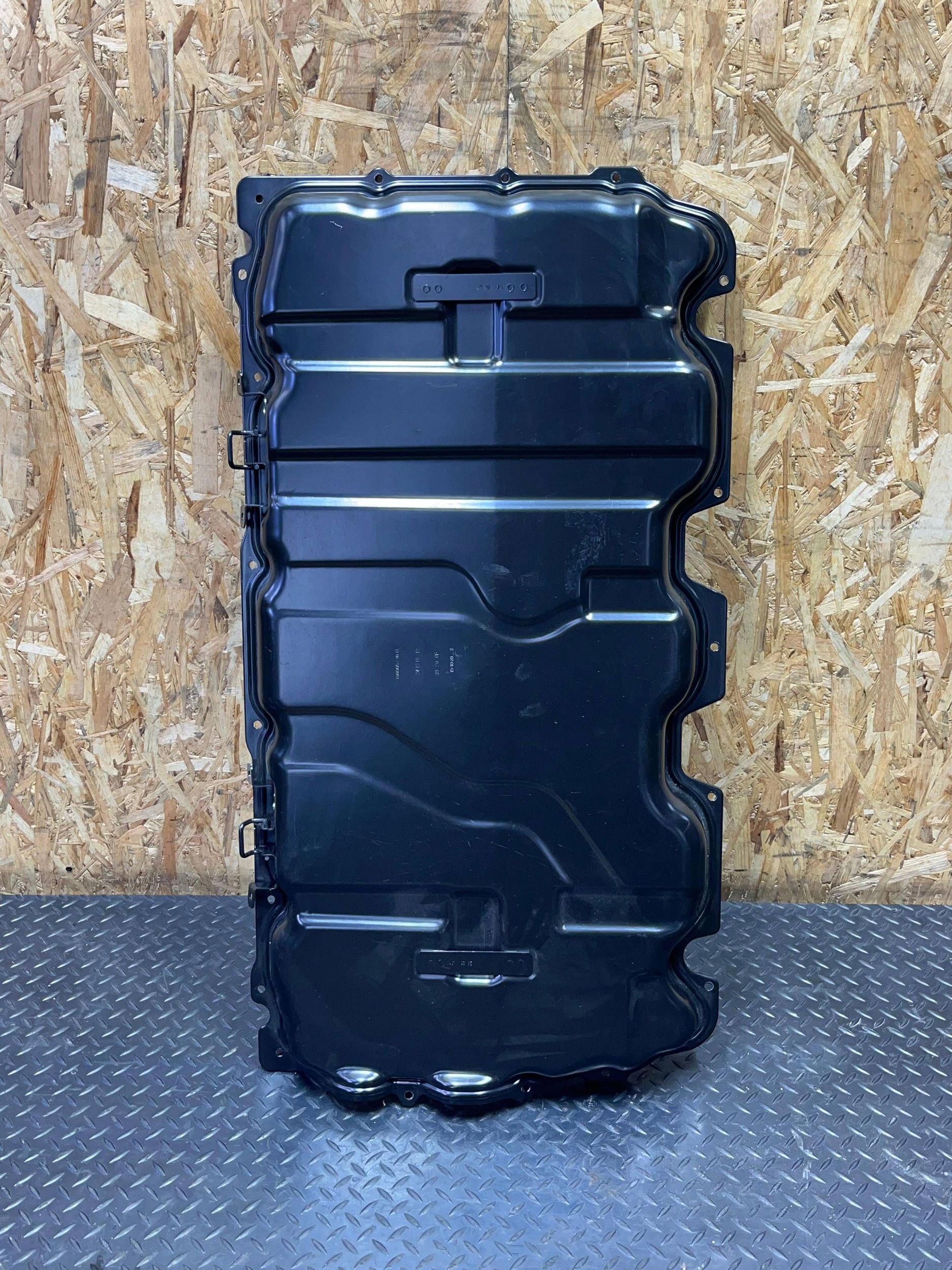 BMW X5 G05 underkroppssköld OEM 241318 - Begagnad image 2