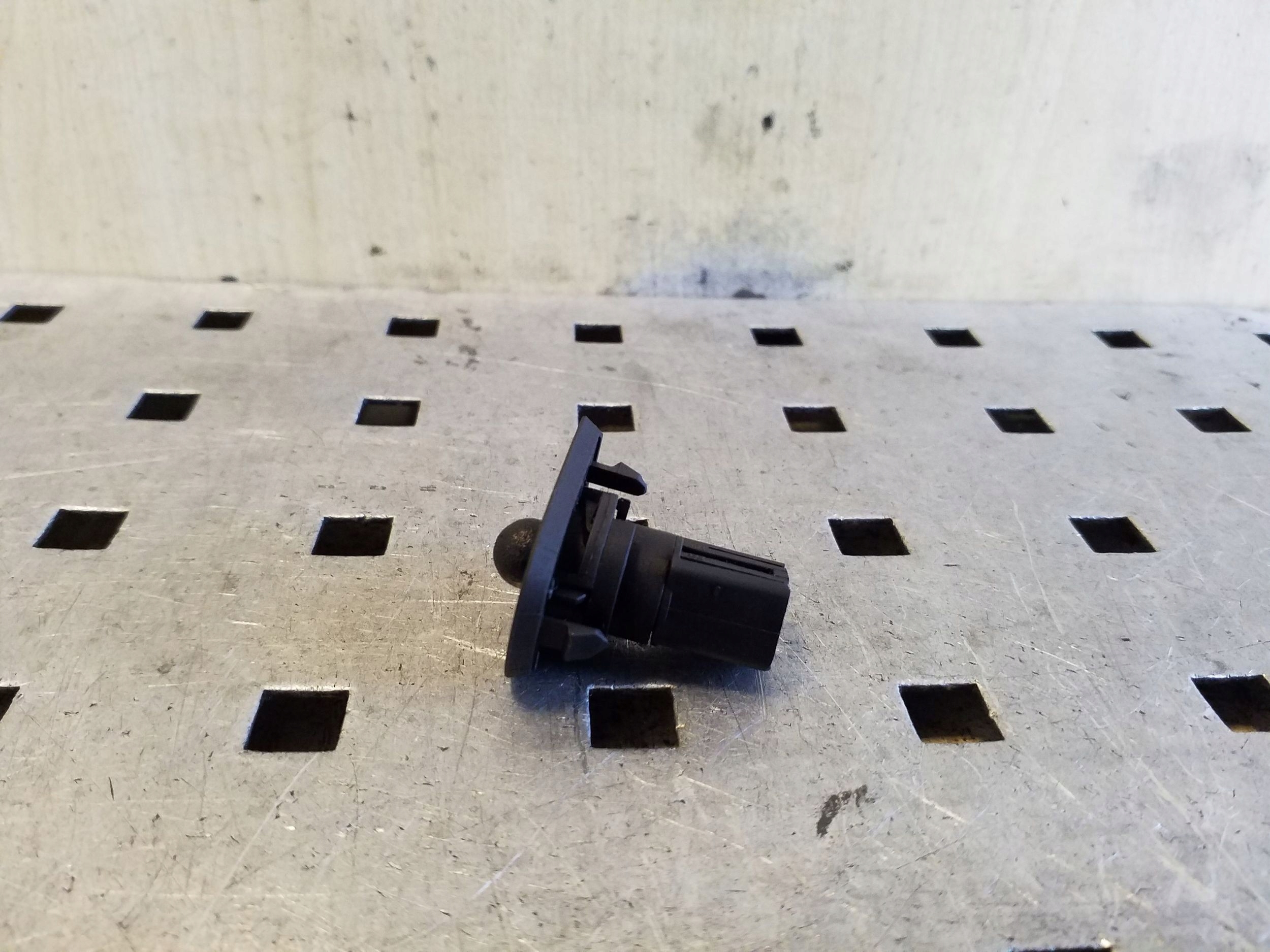 Sensor de Sol OEM A66100100 para Opel Grandland image 3