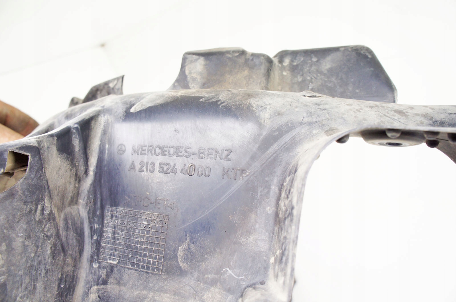Mercedes Getriebeabdeckung links OEM A2135244000 image 4