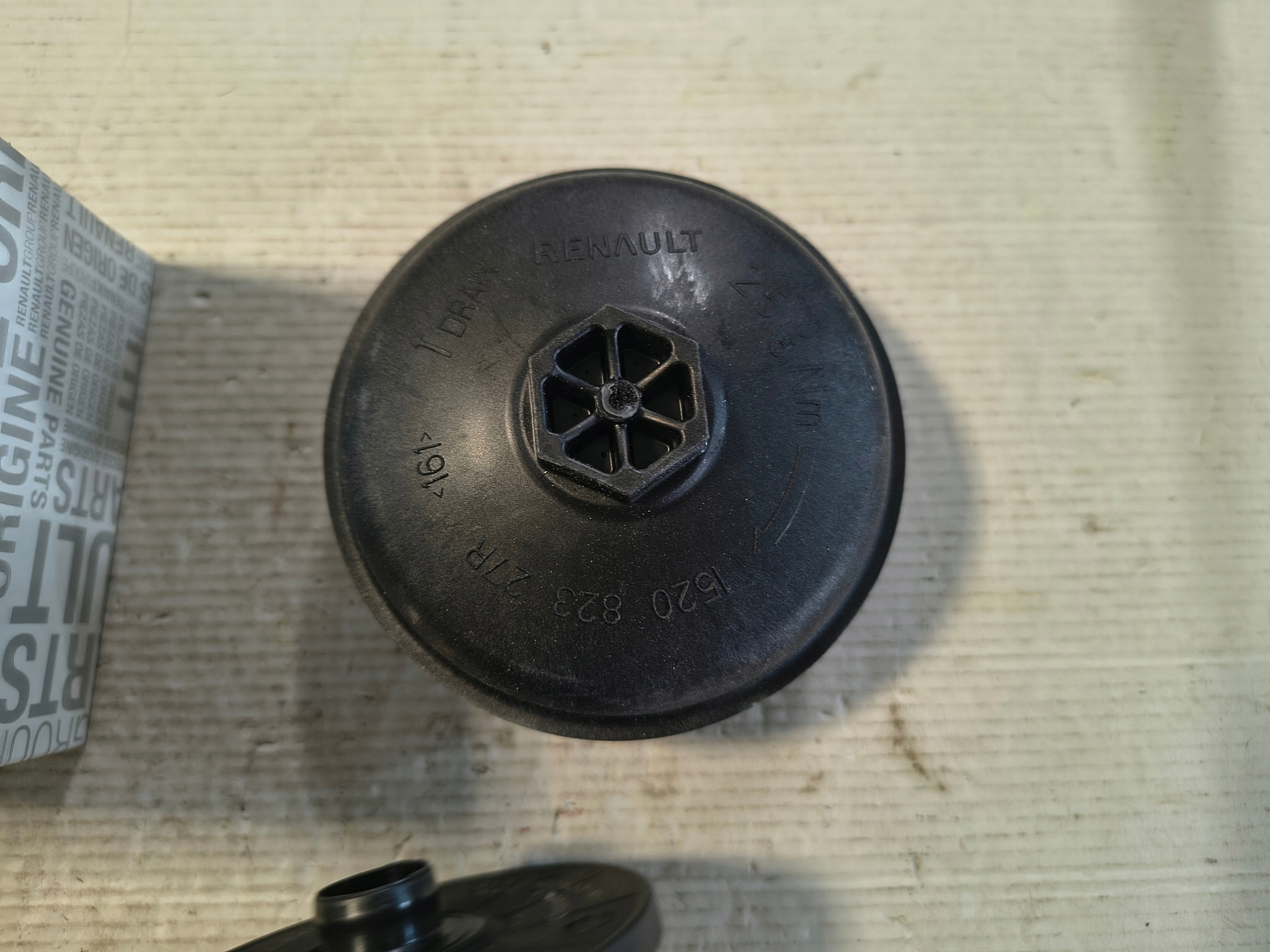 Oljefiltermutter OEM 152082327R för Nissan Qashqai image 6