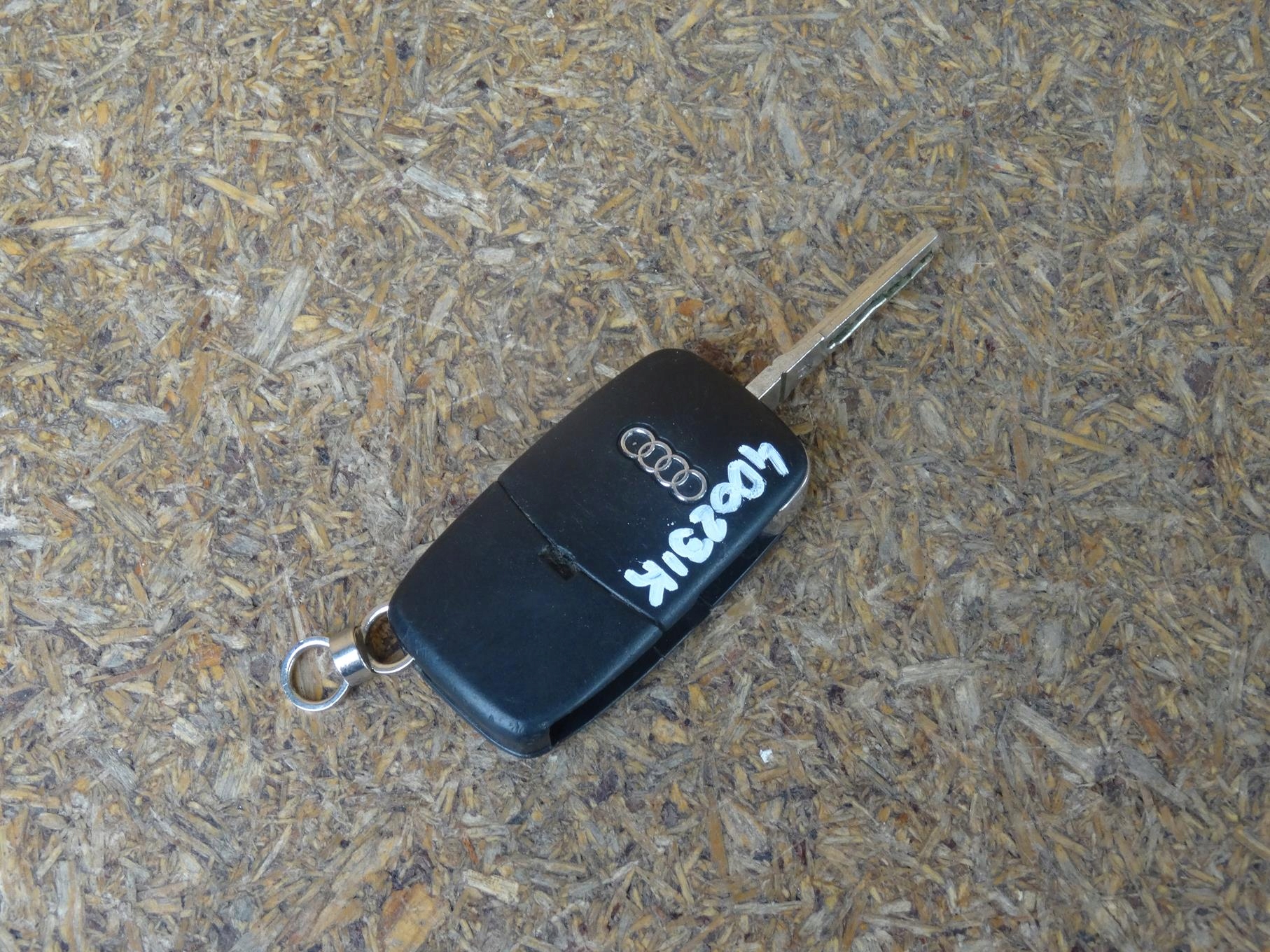 AUDI A3 S3 8L 96-03 TT 8N 98-05 A6 C5 97-04 CHAVE CONTROLE 4D0837231K