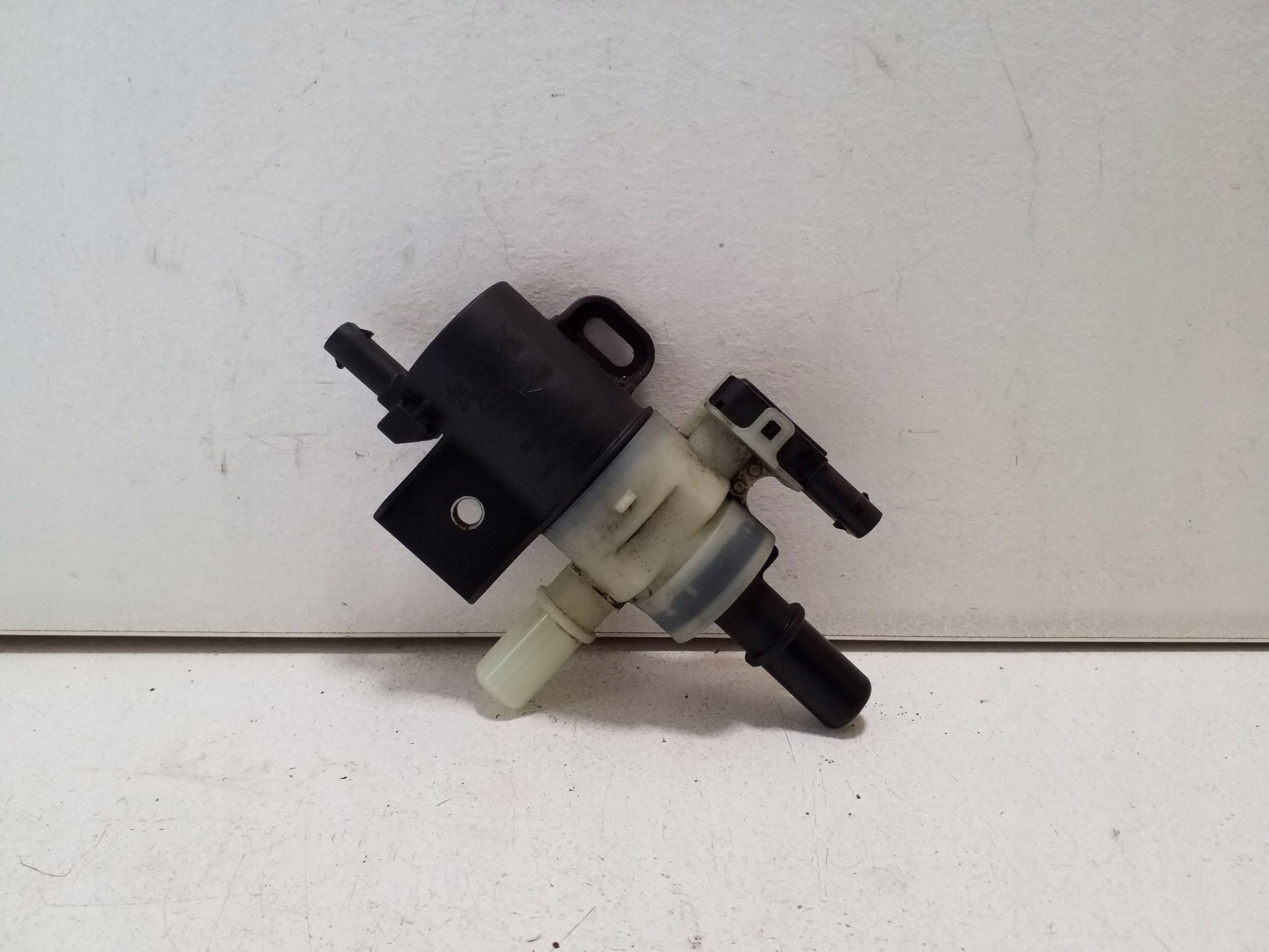 Entlüftungsventil OEM 9829265680 Opel Grandland 1.6 image 2
