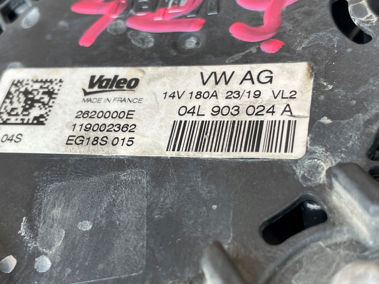 AUDI A4 A5 2.0 TDI Alternator 04L903024A