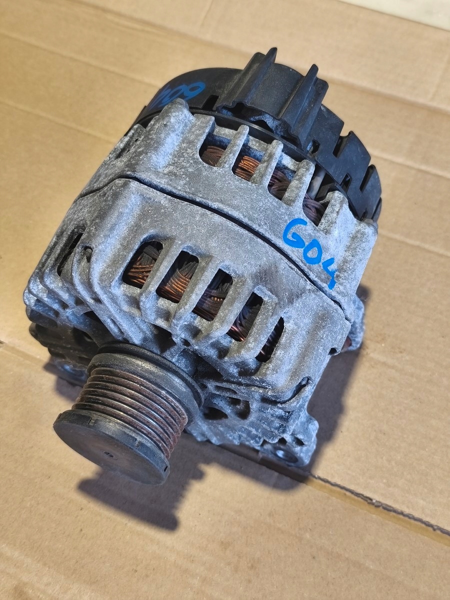 AUDI A4 A5 2.0 TDI dynamo 04L903024A image 3