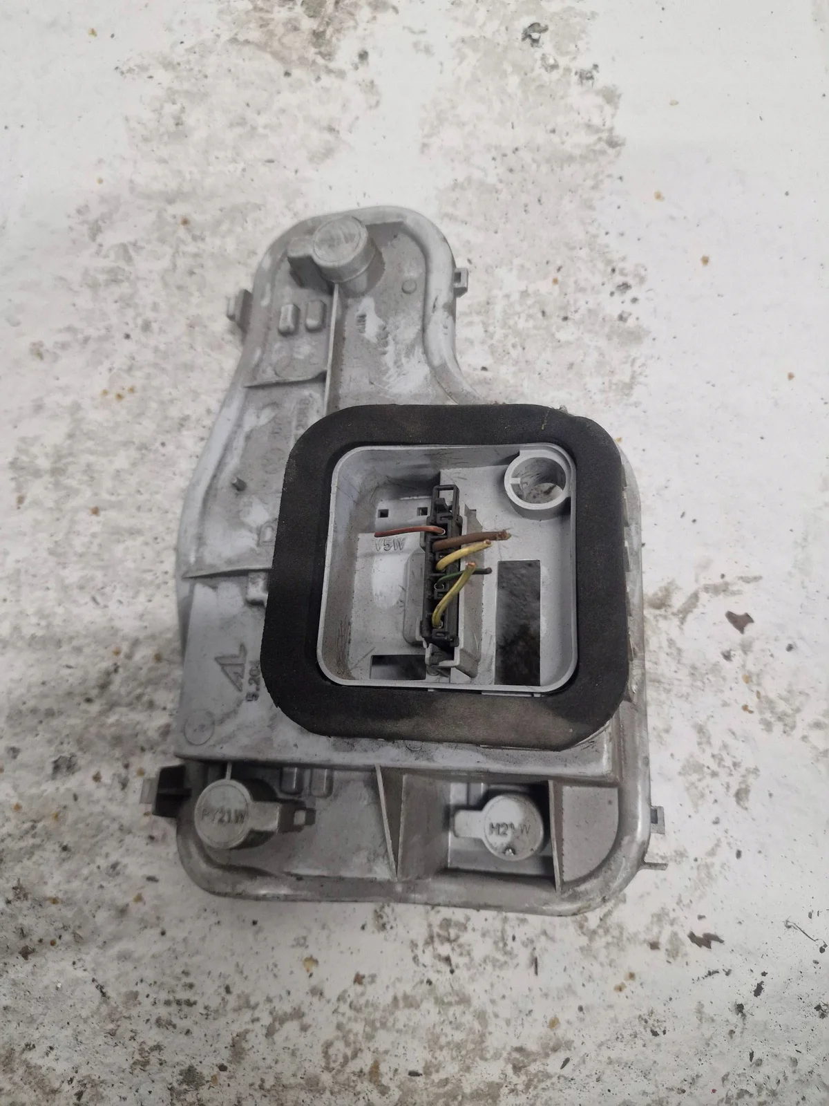 VW Polo V 6R Tail Light Bulb Holder Right 6R0945258B