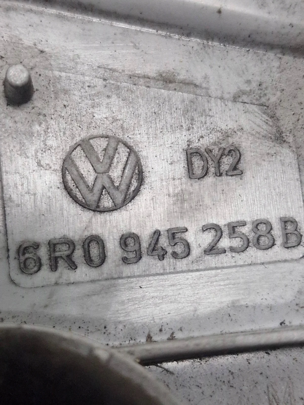 VW Polo V 6R takavalaisimen pidike 6R0945258B image 3