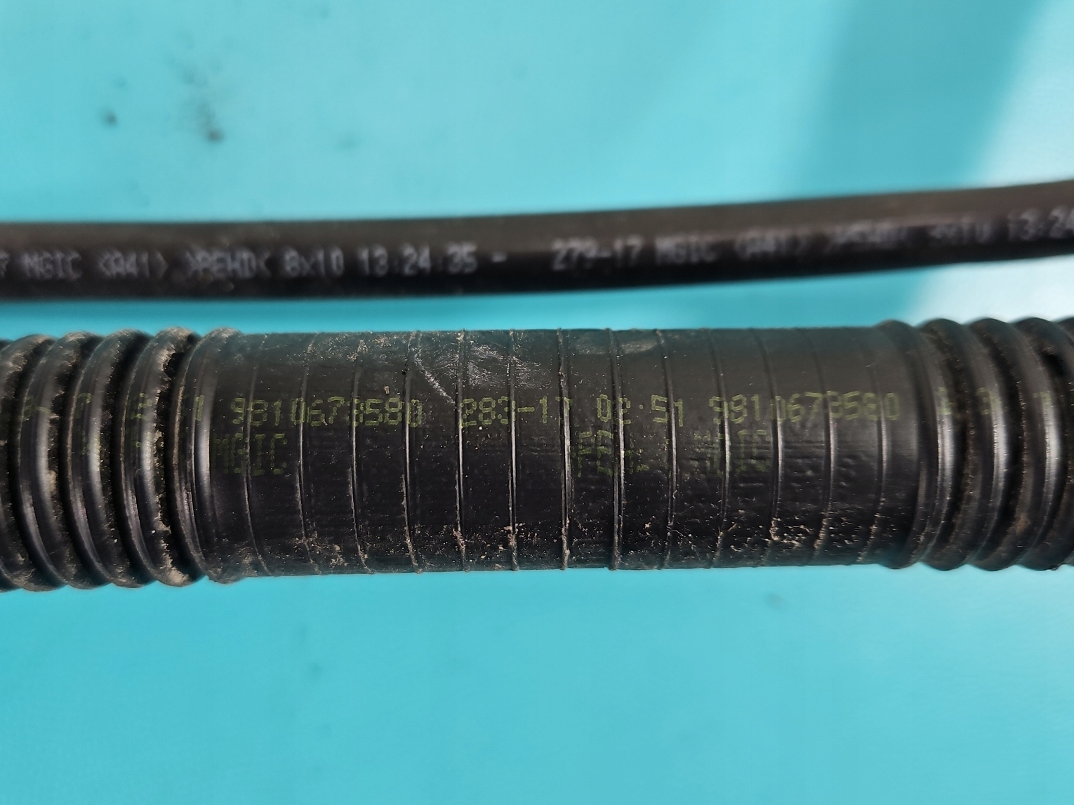 Rohr Leitung AdBlue Einfüllung Peugeot 3008 II 9813850980 2.0 HDI image 6