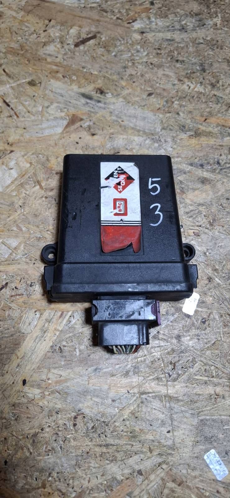Module Commande Gaz Hyundai Trajet 2.0 OEM 67R011006 image 2