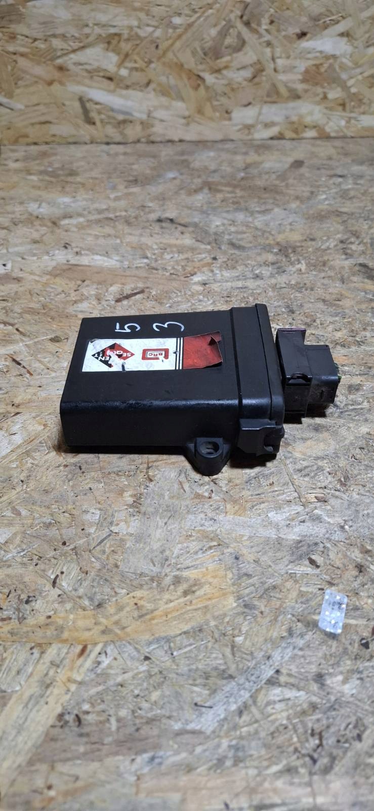 Module Commande Gaz Hyundai Trajet 2.0 OEM 67R011006 image 3
