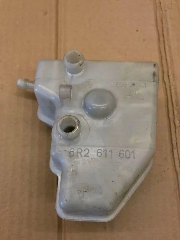 Jarrunesteastia OEM 6R2611601 VW Polo V:lle