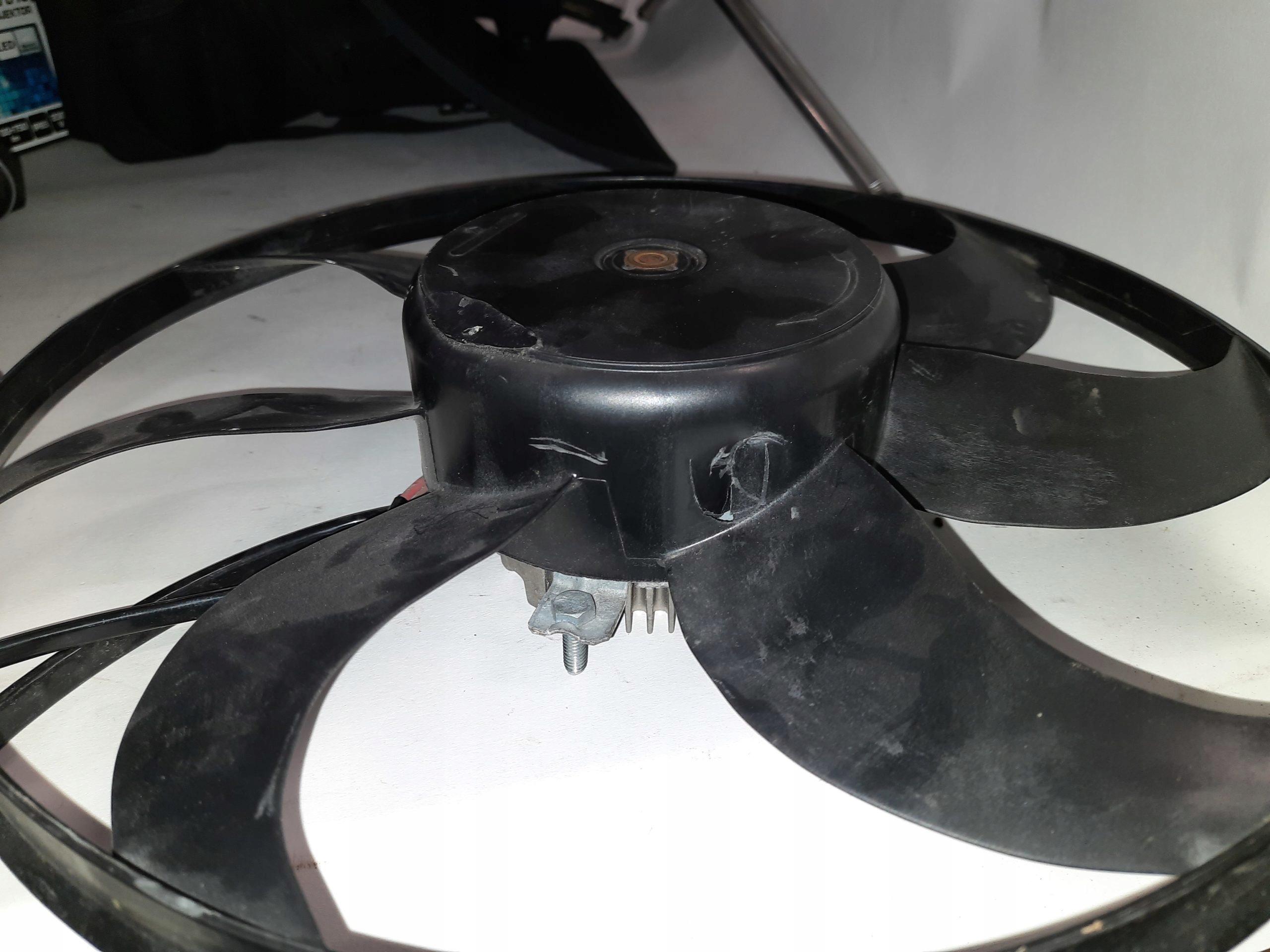 Kylarfläkt OEM 1KM959455F för Audi VW Skoda image 3