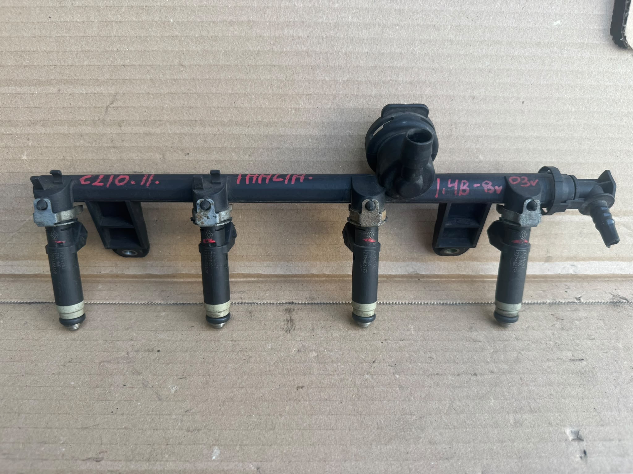 RENAULT CLIO II Injectoren 875368 Set van 4 1.4 8V image 2