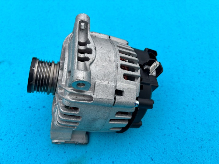 MERCEDES A KLASS W169 ALTERNATOR ORIGINAL WAI 23896N A160 A180 A200CDI