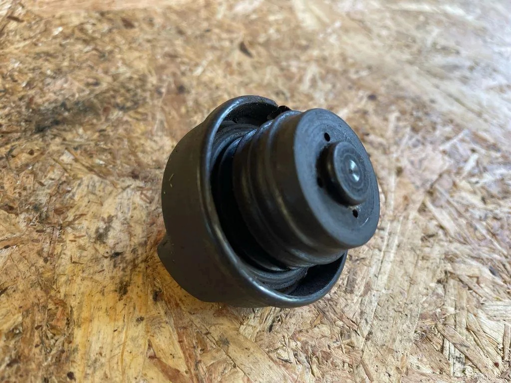 Clé de bouchon carburant OEM 191201553 SEAT Ibiza 2 image 3