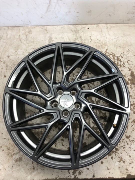 Alumiinivanne -18- 8J 5X100 57,1 ET30 KT20-8018 - Audi TT 8N 98-06