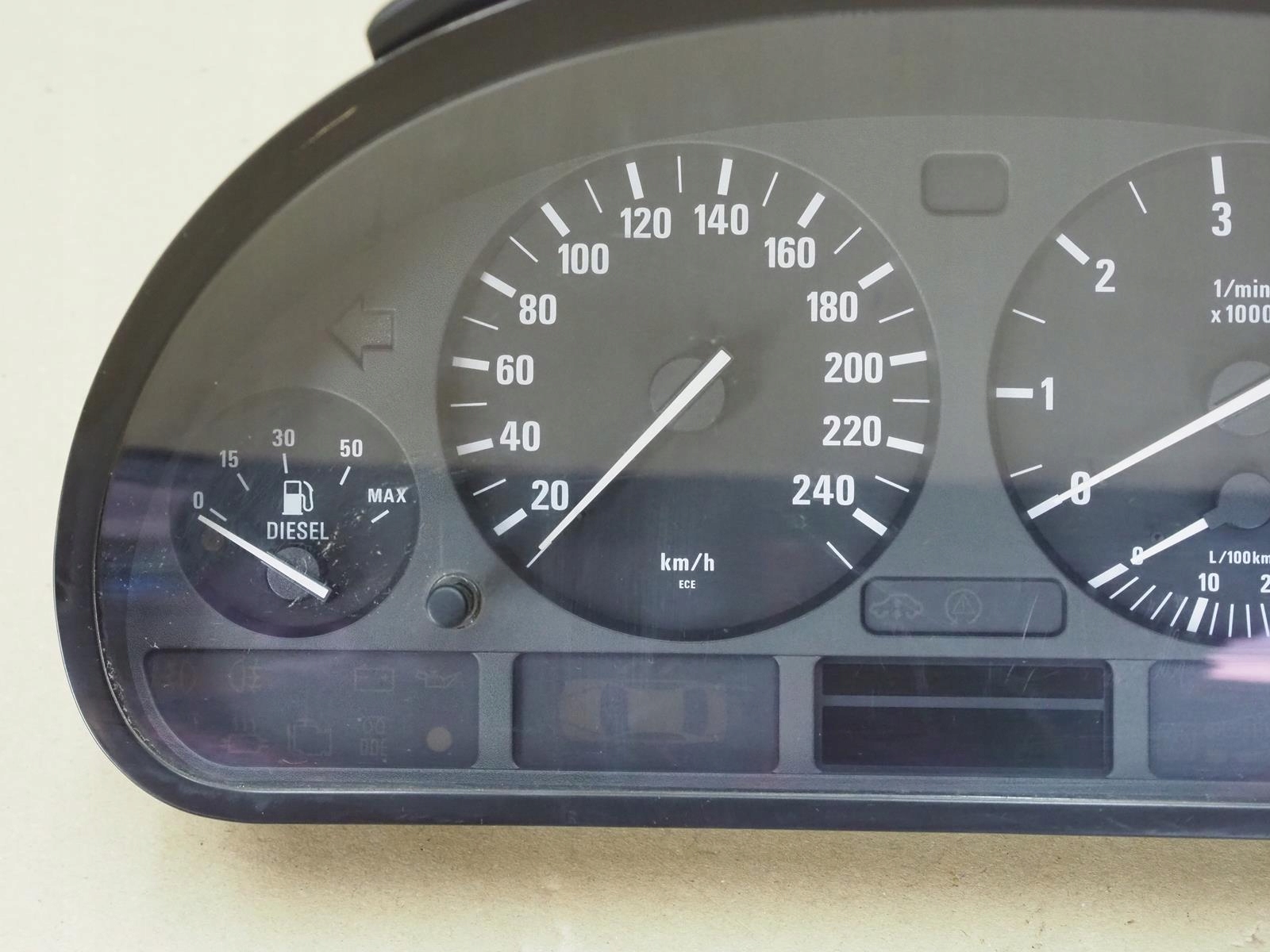 BMW 5-sarjan E39 1999 3,0 D mittari 6903800 EUROOPPA image 3