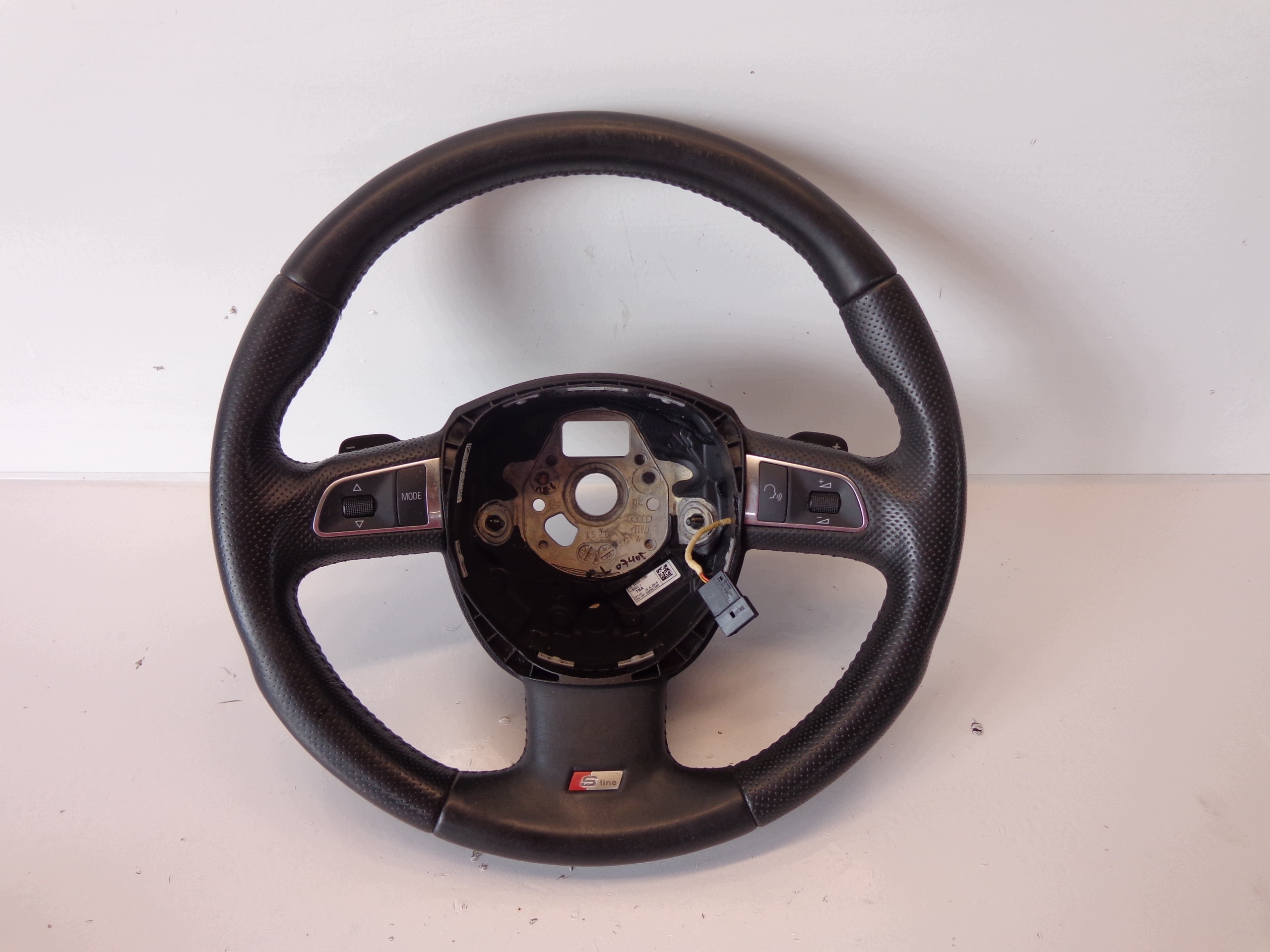 Audi A4 B8 A6 C6 volant cuir multifonction 4F0