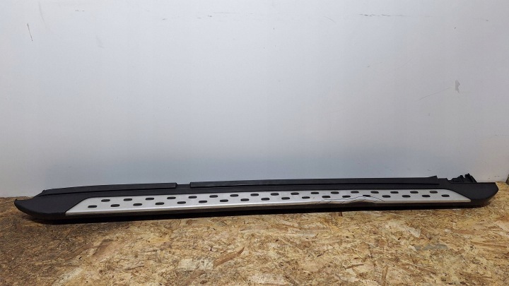 Right sill trim step Mercedes GLK X204 08- A2045200131