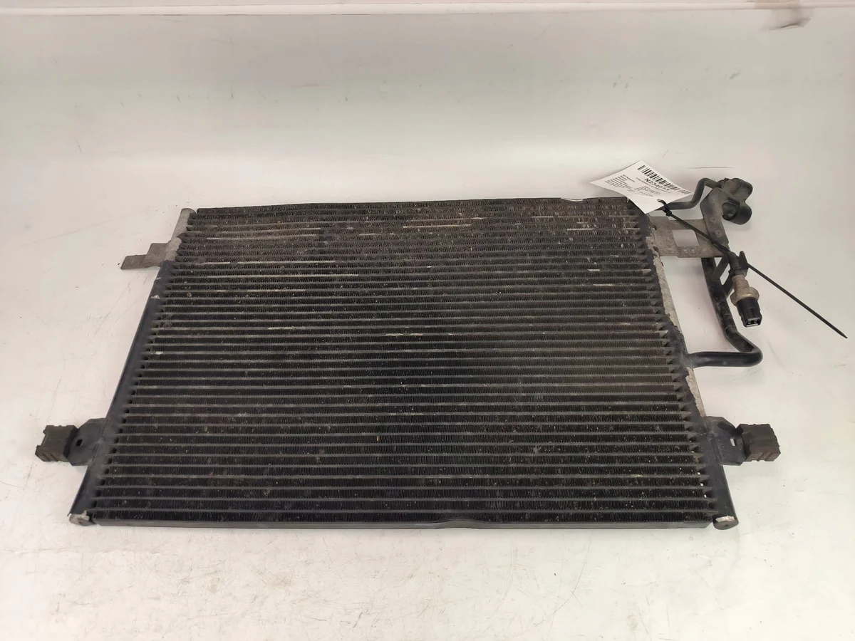 Kylare AC VW Passat B5 3B0260401 image 4