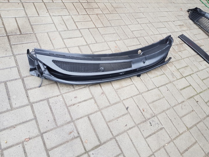 KIA VENGA muovinen alaosa 86151-1P000 861511P000 86151 1P000