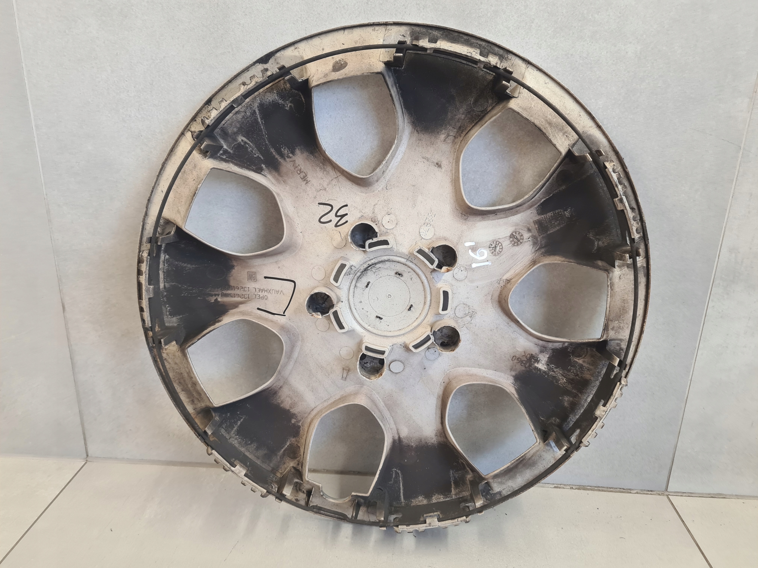 G4Garage 16" Hopea vanteen suojus image 6