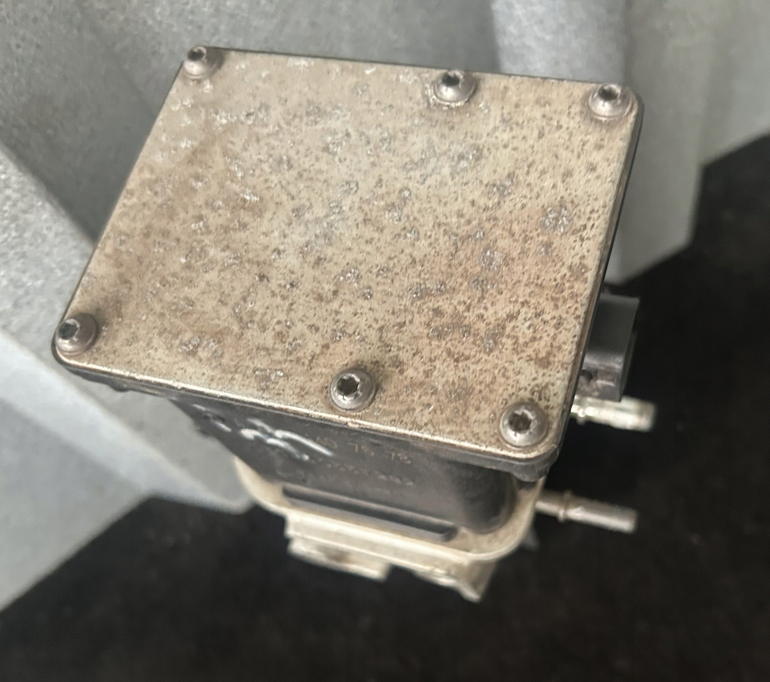 Mercedes-Benz OE A0001407678 gebruikte pomp image 3