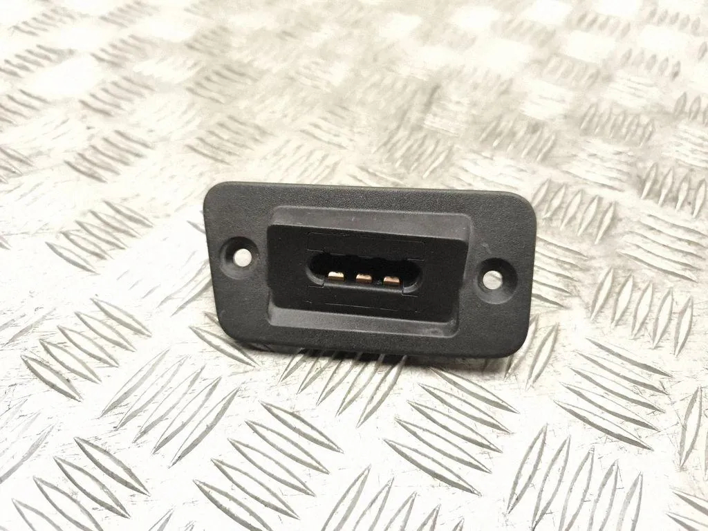 Fecho Porta VW AUDI OEM 2K5907496 - Peça OE Usada image 2