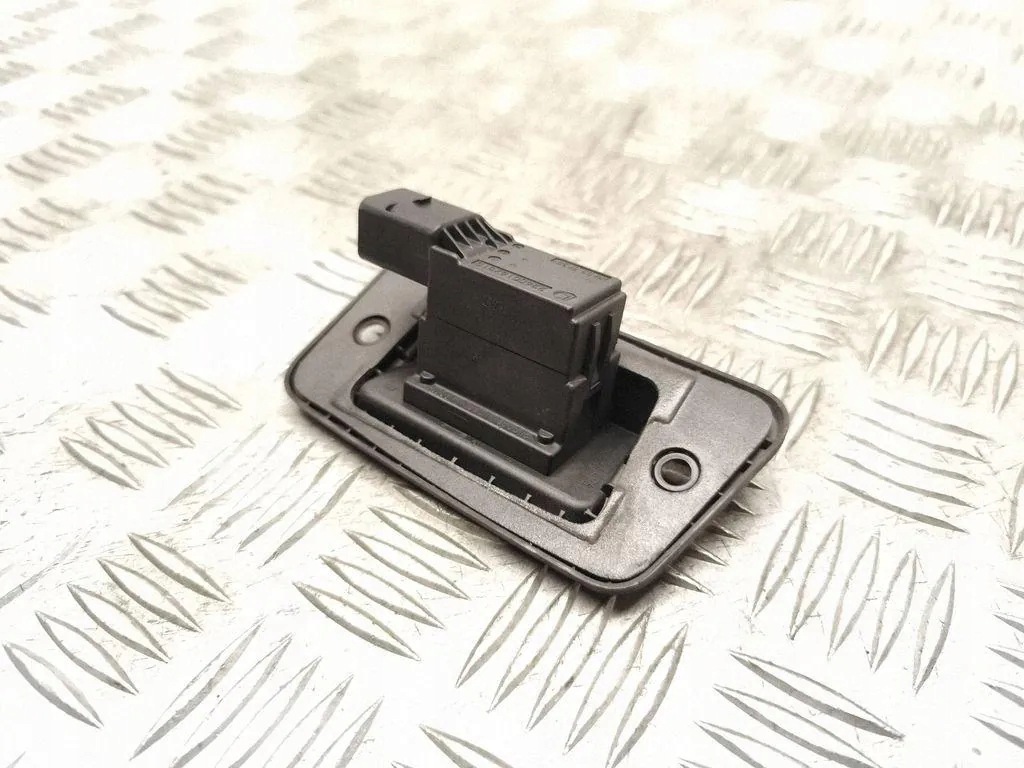 Verrou Porte VW AUDI OEM 2K5907496 - Pièce OE d'Occasion
