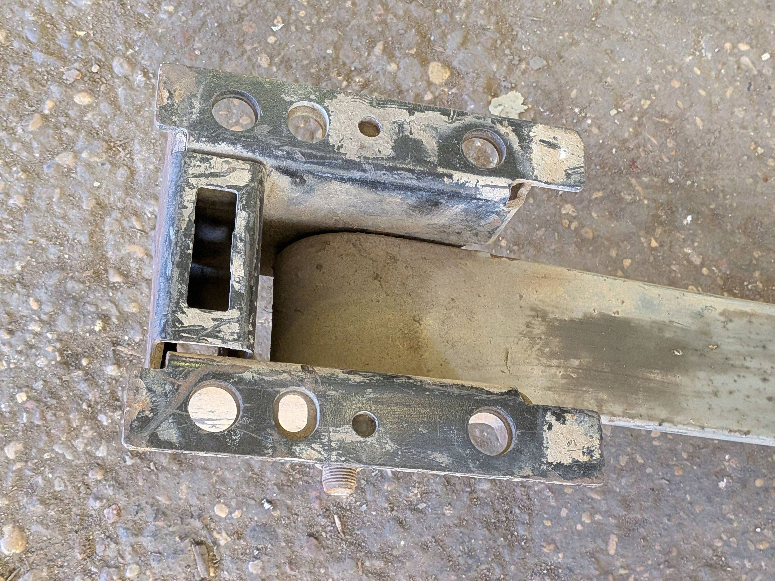 Hinterfeder OEM 550200064R für Renault Master III image 3