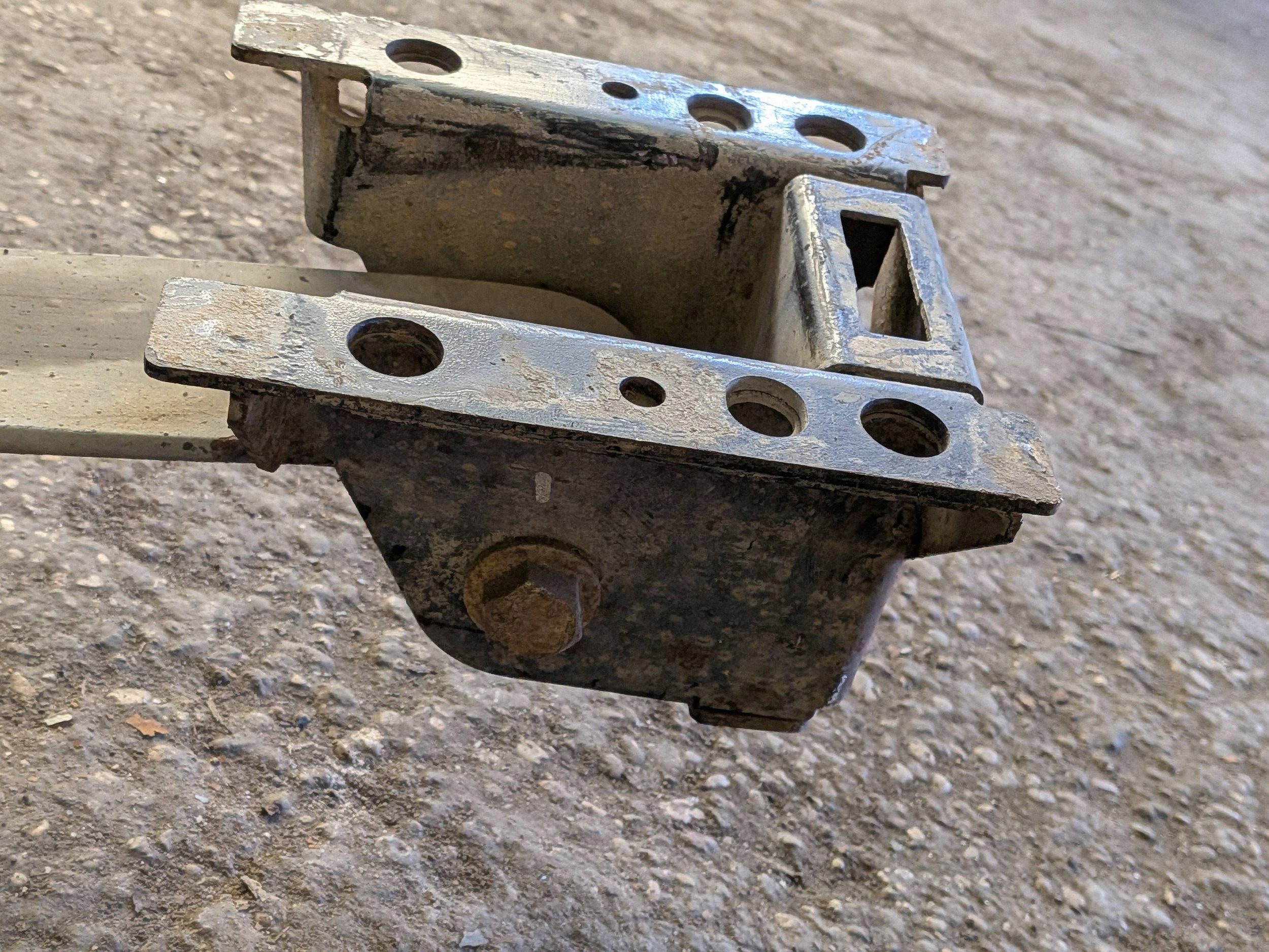 Hinterfeder OEM 550200064R für Renault Master III image 6