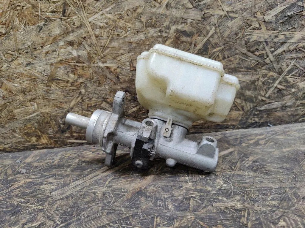 Cylindre de frein OEM 1K1611301D pour VW Caddy III image 3