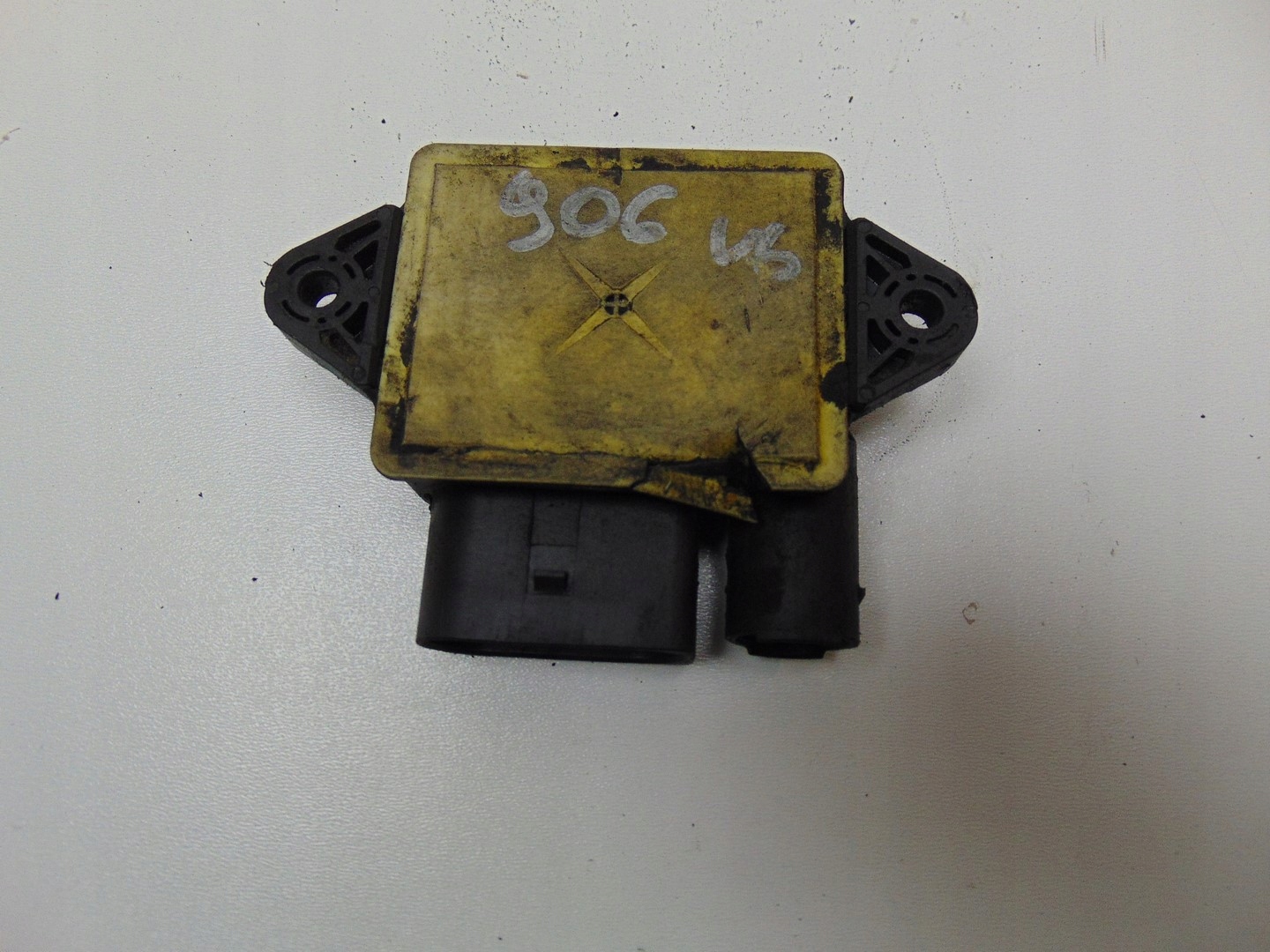 Vela de pré-aquecimento OEM E2110021048 Mercedes-Benz image 2