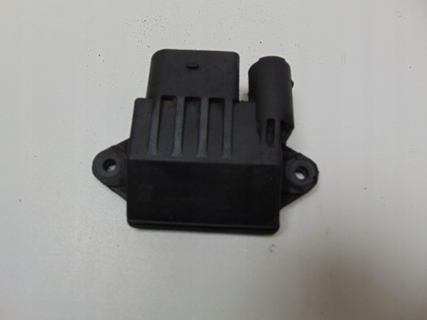 Vela de pré-aquecimento OEM E2110021048 Mercedes-Benz image 5
