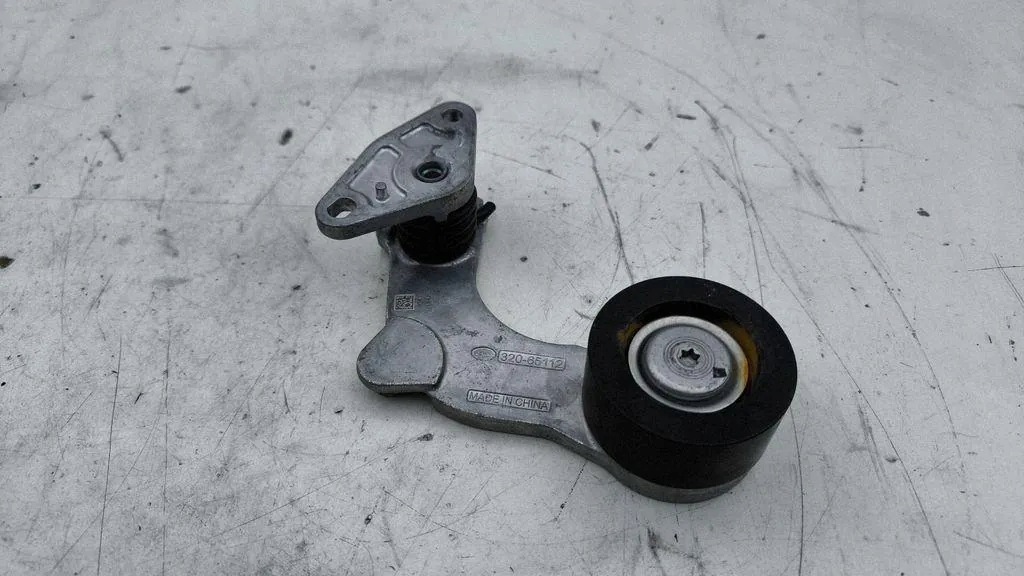 Zahnriemenspanner OEM 25281-08HA0 für Hyundai Kona II image 2
