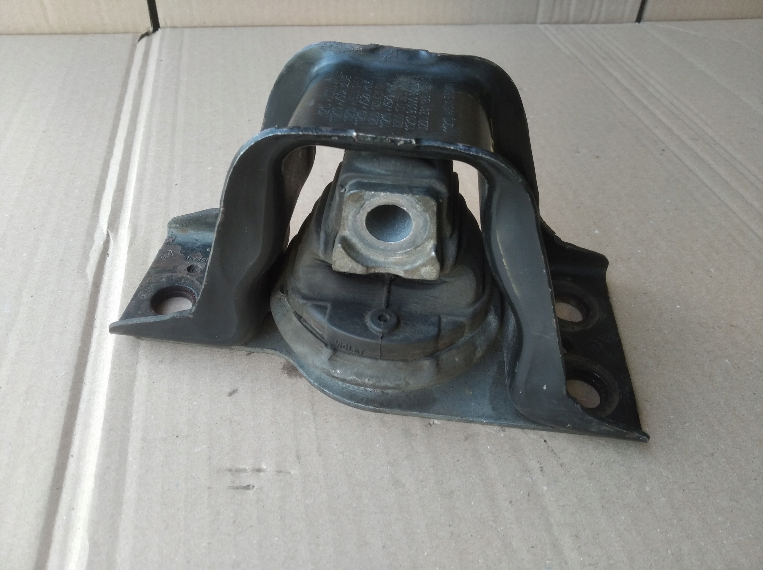 Moottorin alusta Renault Clio III 1,5 dCi 8200281186 image 2