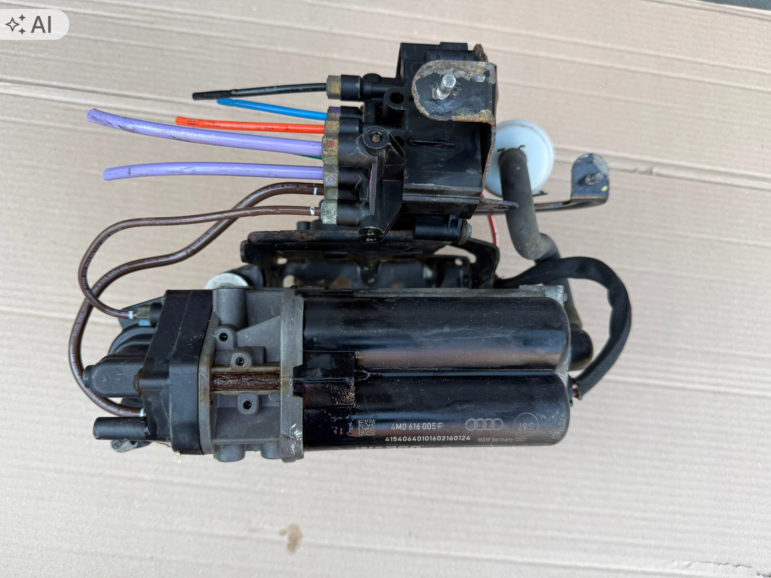 Compresseur suspension Audi Q7 4M OEM 4M0616005F image 3