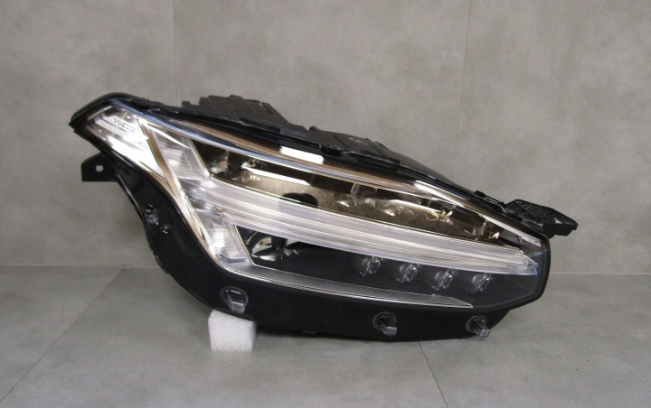 Farol Dianteiro Volvo XC90 II Full LED Active High Beam 14-24 RH Direito
