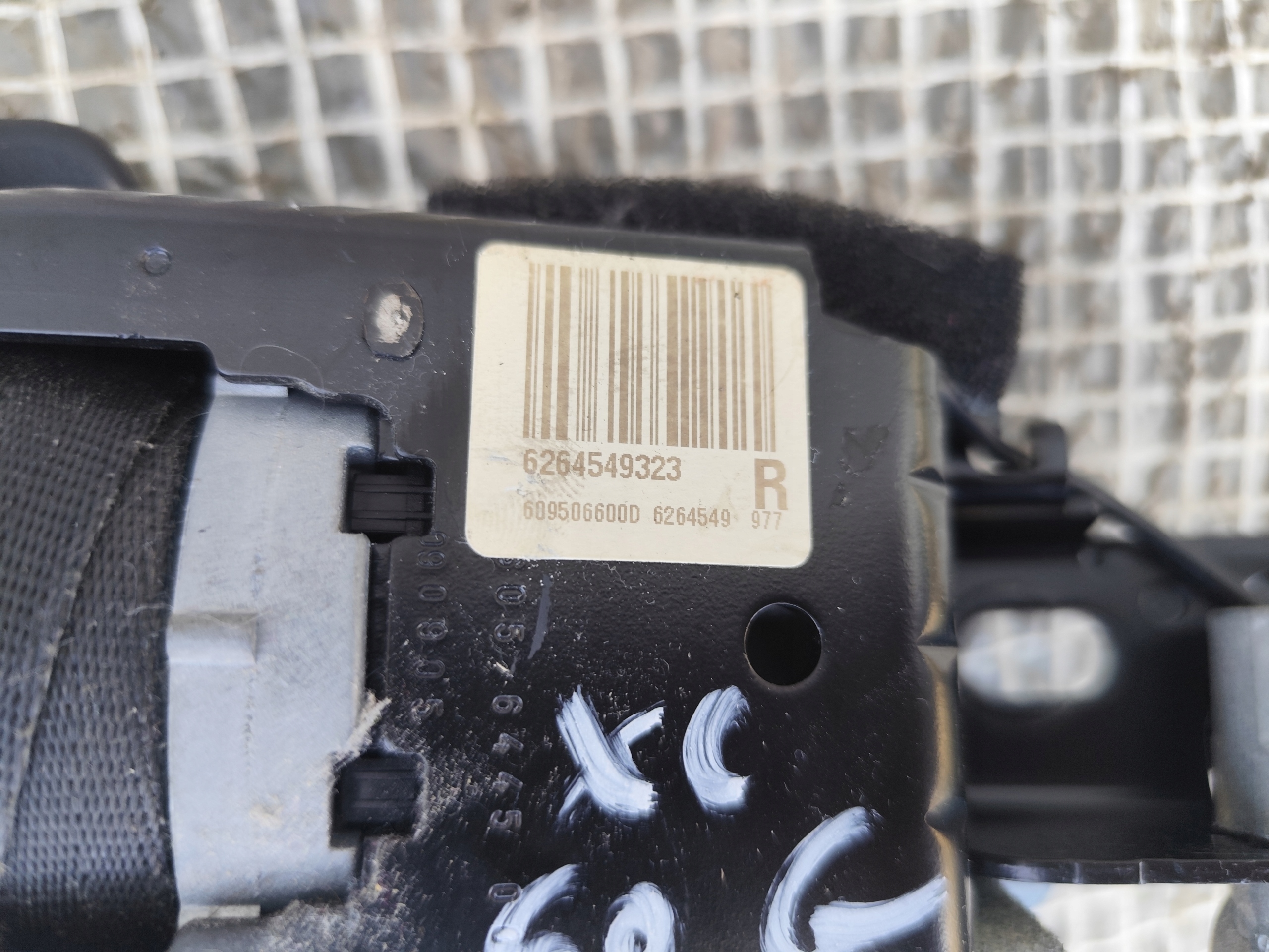 VOLVO XC60 I 08-16 GORDELSPANNER VOOR RECHTS 39803977 image 5