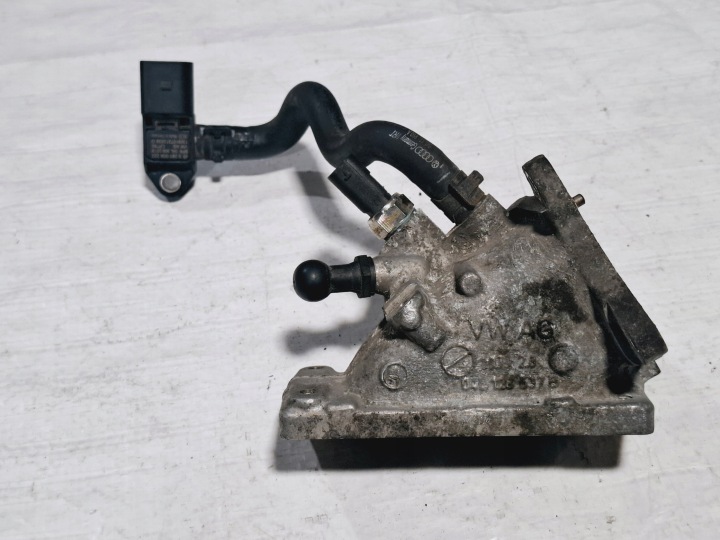 Ansaugkrümmerkrümmer VW Golf VII 7 5G0 1.6 TDI CLHA 2012-2016 04L128637B