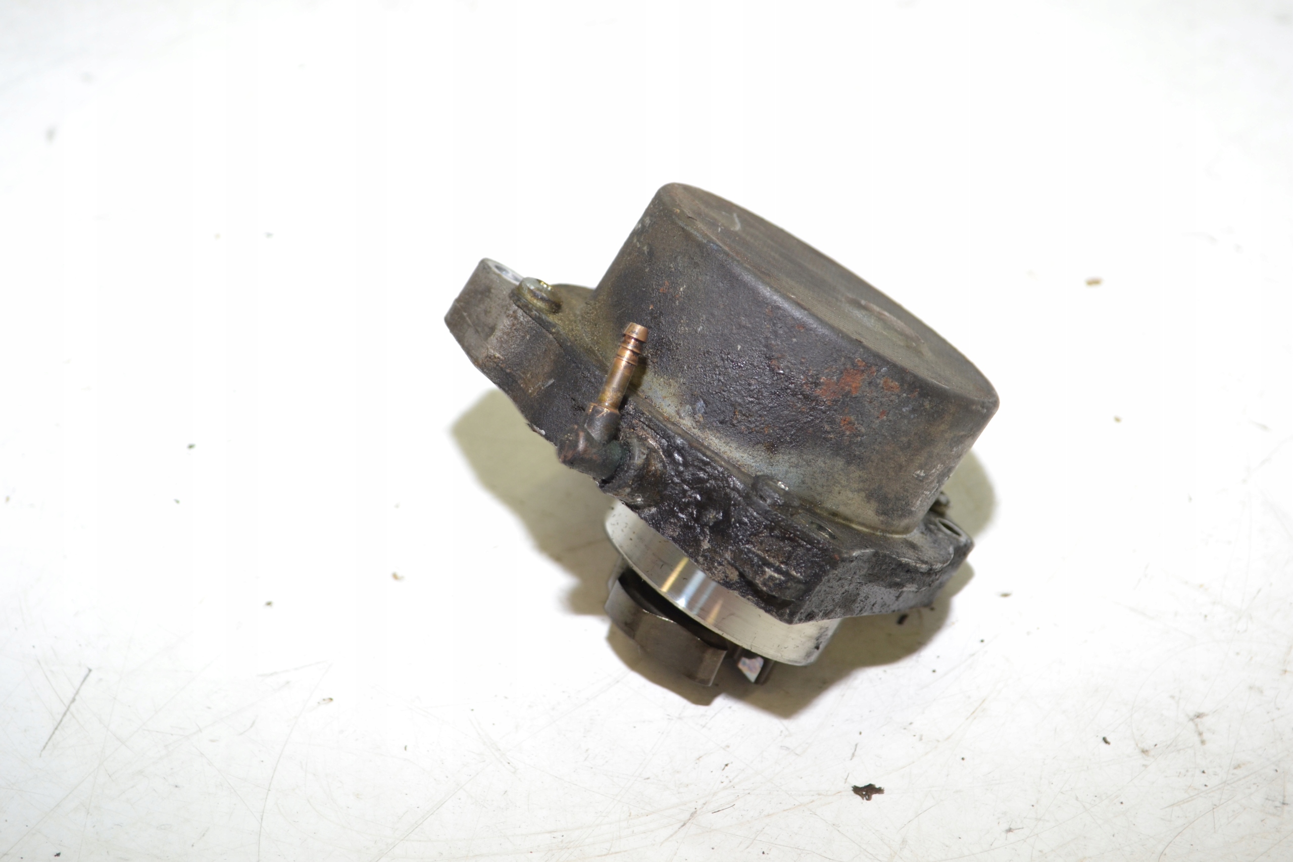 Bomba de vacío Opel Vectra C Zafira B 1.9 CDTI Saab 93 95 image 3