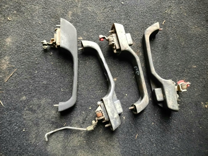 JEEP GRAND CHEROKEE ZJ 92-98 Oven ulkoinen kahva vasen etu