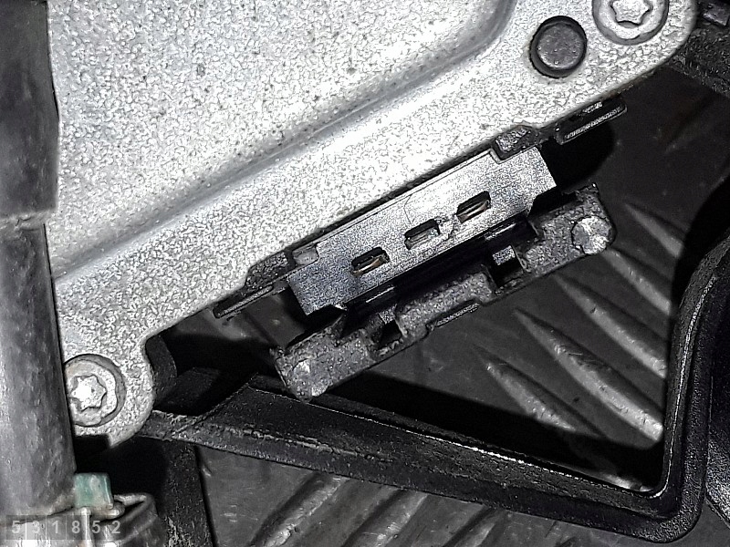 Mercedes Achterruitenwissermotor A2038205342 image 4