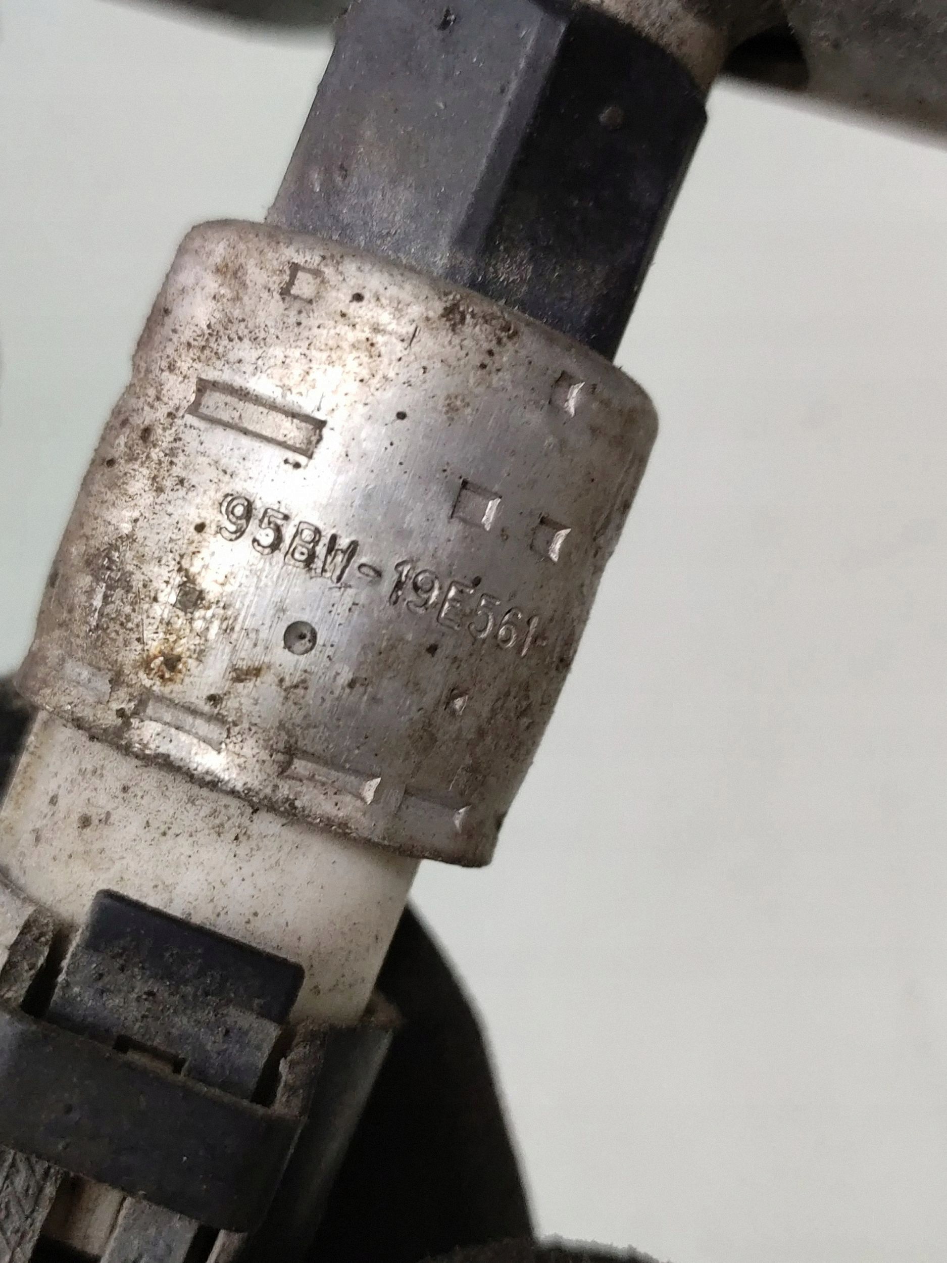 Sensor secador AC Ford Transit MK7 OEM 6C11-19E647 image 3