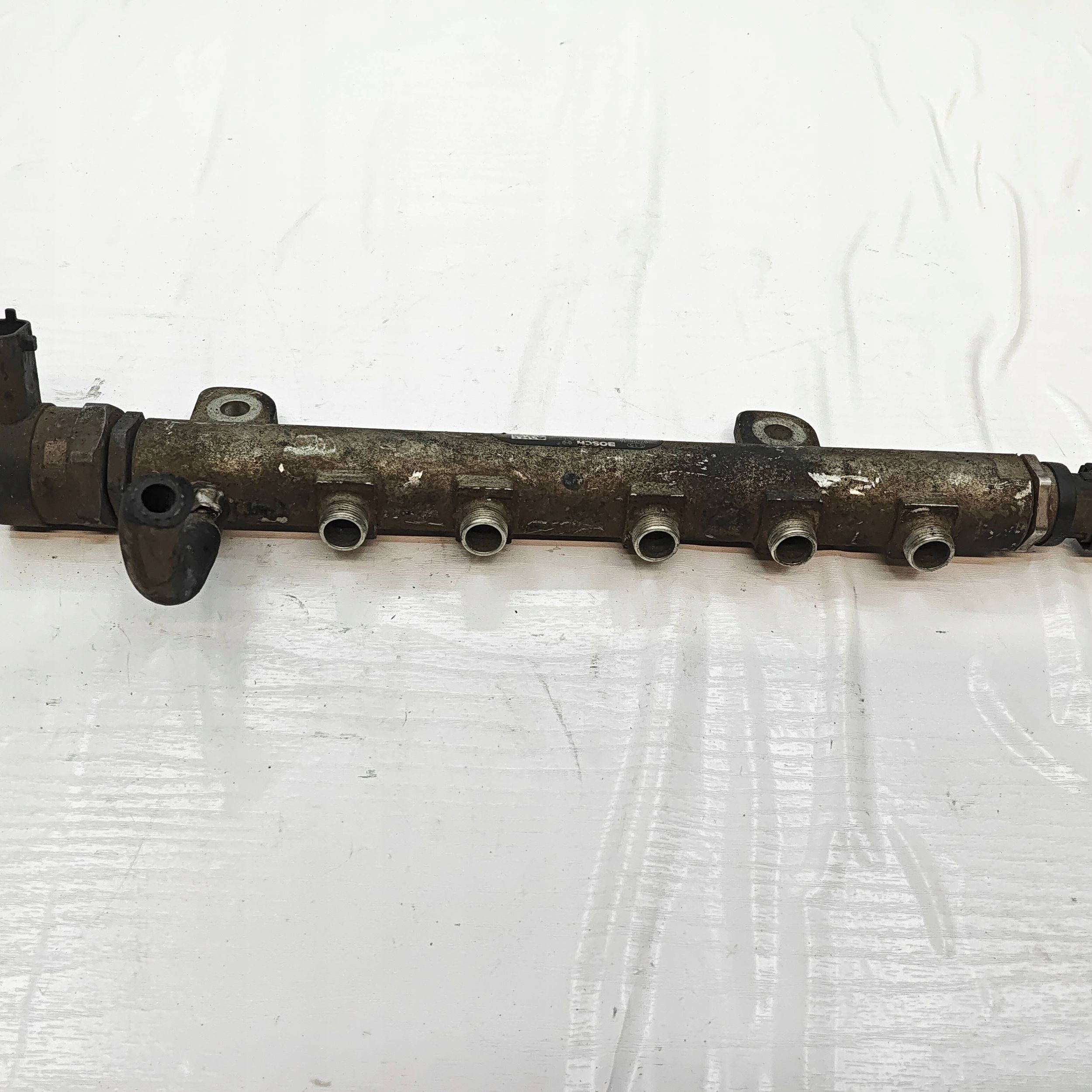 Rampe d'injecteurs Suzuki SX4 1.9 D 55209571 image 2