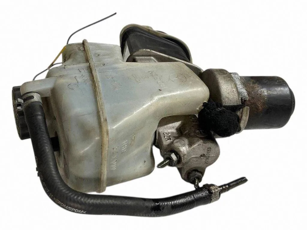 Remcilinder OEM 0204221045 voor Mercedes-Benz E W211 image 4