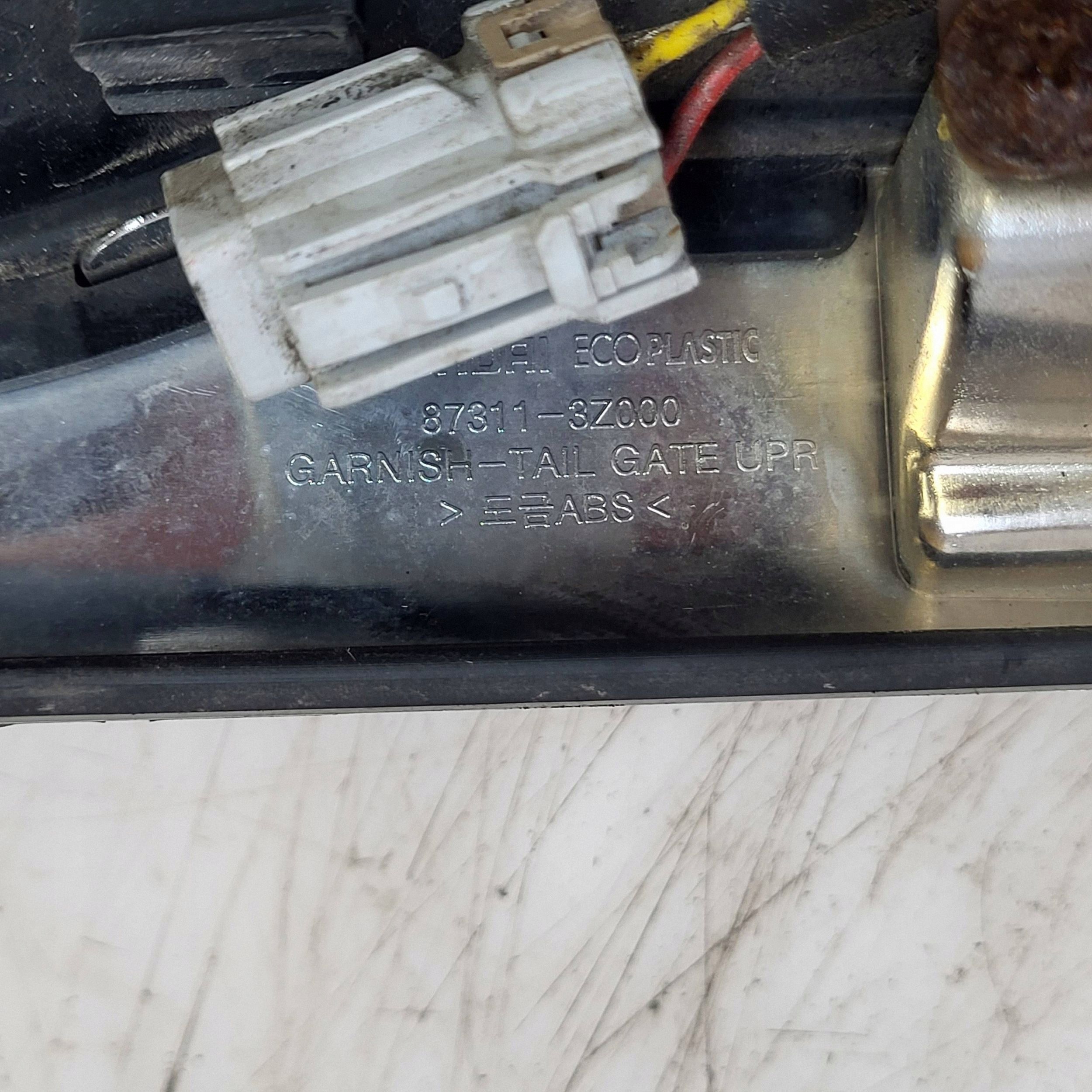 Heckkennzeichenleuchte Hyundai i40 2012 OEM 87311-3Z000 image 6
