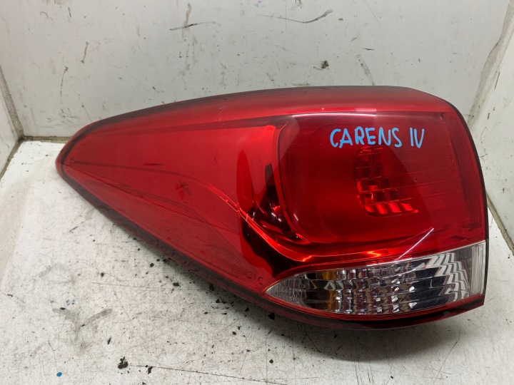 Lamp linksachter links 92401-A4 KIA CARENS IV (2013-2019)