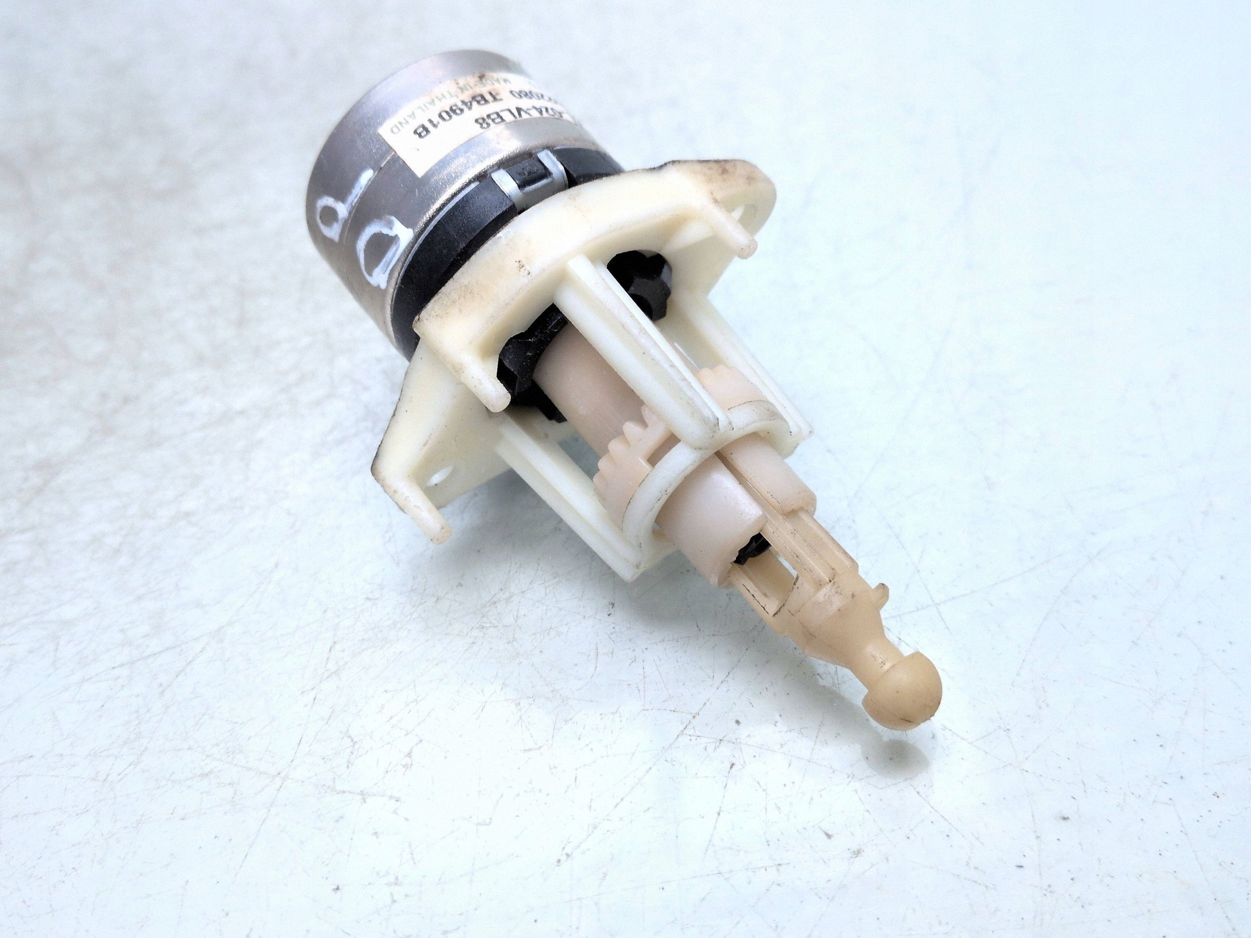 OEM 89022080 LED-ajovalot Maserati Vasen Etu